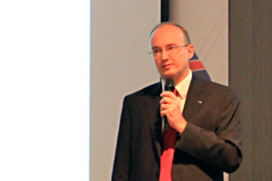 Delcam英國總裁Mr. Clive Martell